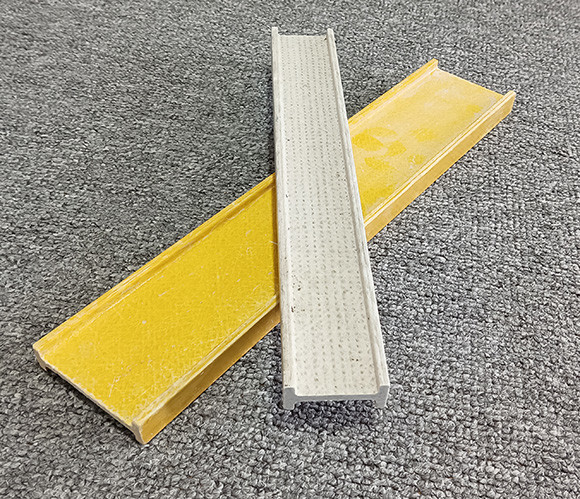 FRP Profiles FRP Pultrusion Tube For Chemical Environment Structural Profiles