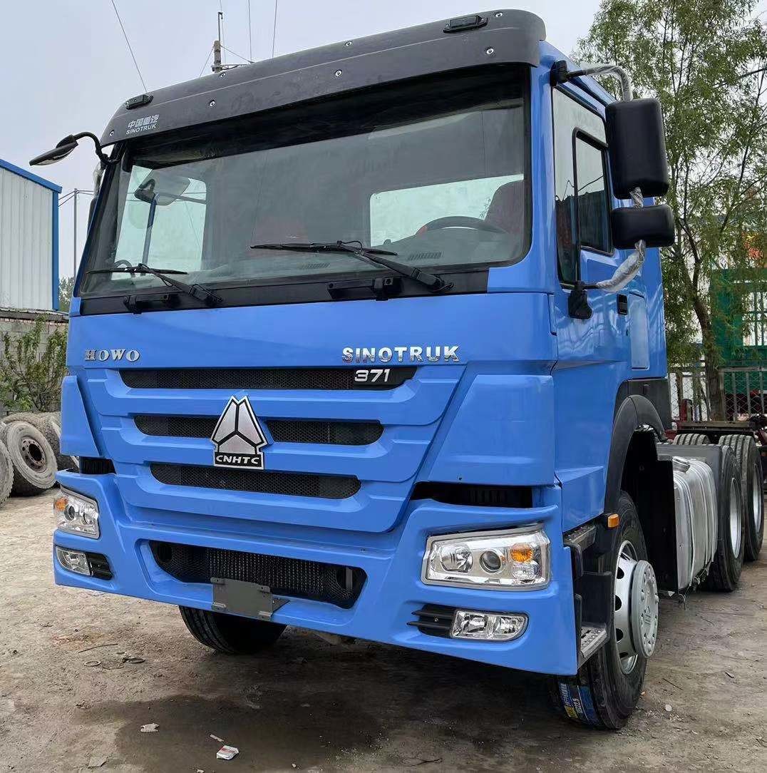 Automatic Transmission Tipper used HOWO 371hp tractor Your Best Bet for Transportation constructing a building