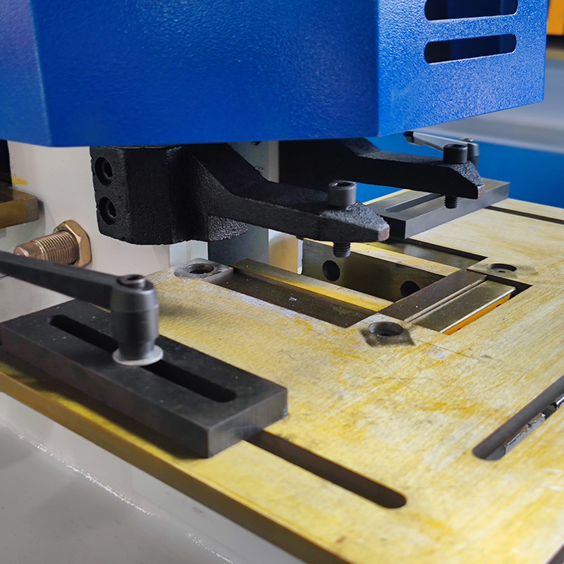 High-Performance 25mm Round Bars Shearing Ironworker for Industrial Use