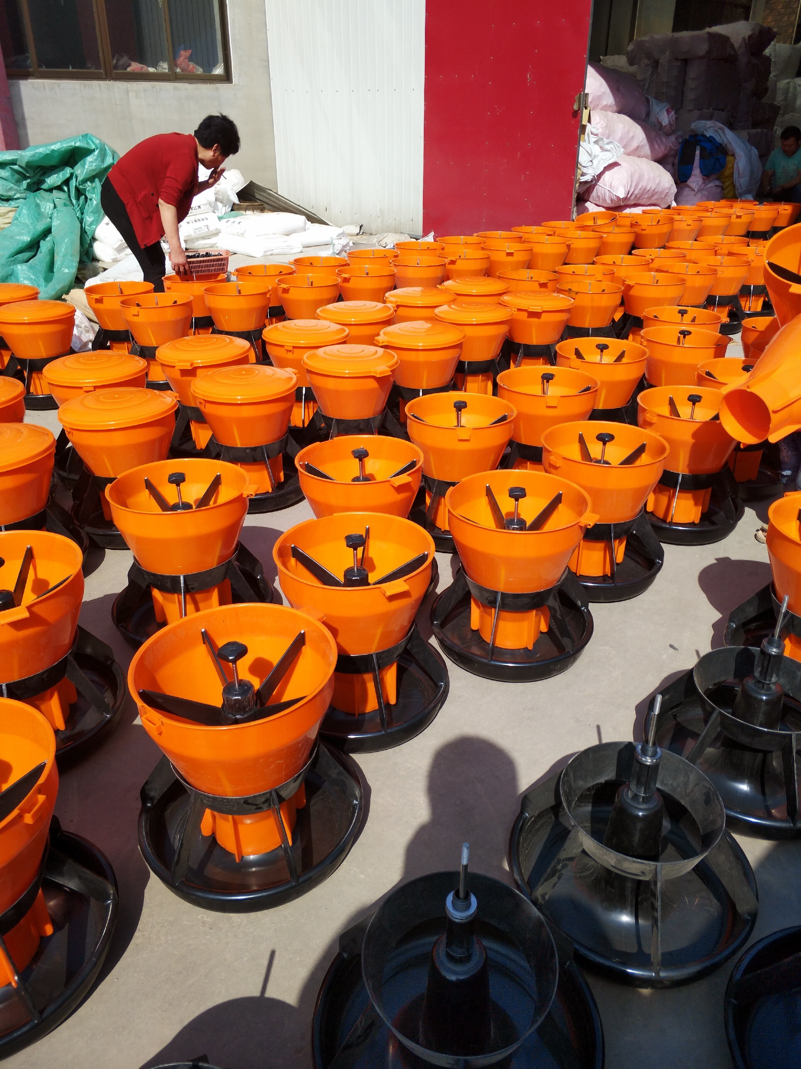 Grain Plastic Feed Troughs Plastic Feeding Trough High Temperature Resistance