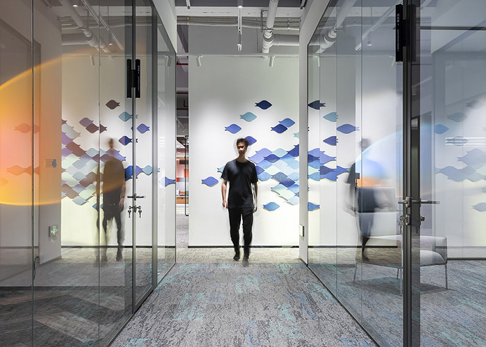 High Definition office partition wall Modern commercial interior aluminium
