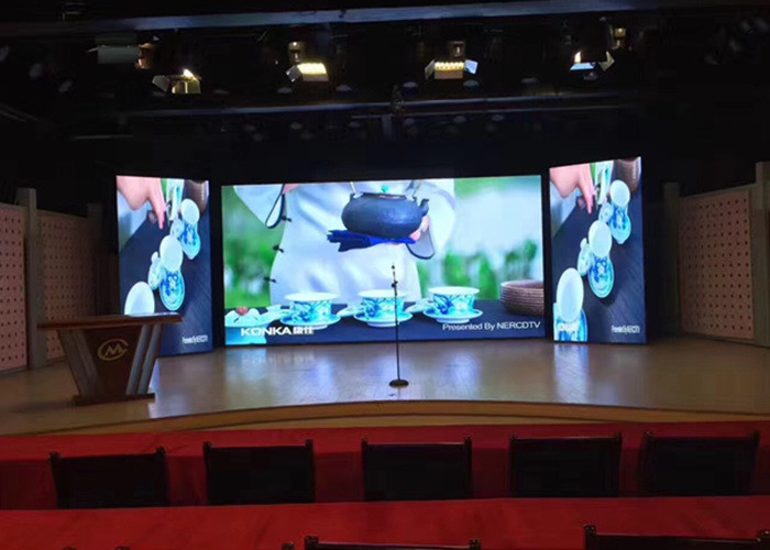 Indoor Small Pitch LED Display SMD1010 Full Color Energy Saving With Thin Cabinet