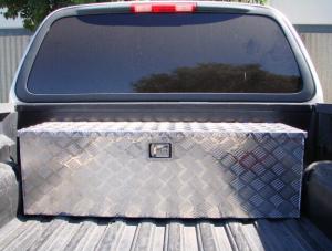 China High quality Truck use chekcer plate aluminum tool box wholesale