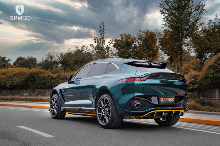 New Product for Aston Martin DBX Body Kit DBX Carbon Fiber Front Bumper Side Skirt Diffuser Spoiler