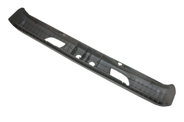 ISUZU NPR71 BUMPER FRT CENTER 8979990131