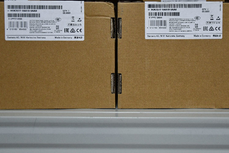 Siemens Ethernet Switch, 4 RJ45 port DIN Rail Mount