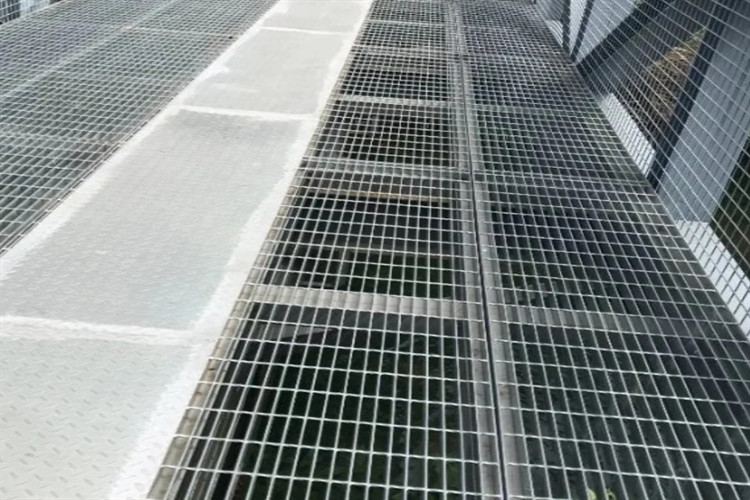 Steel Grating Drainage Cover/ Drainage Ditch Gutterway Trench Cover / Stair Tread / Floor Grating