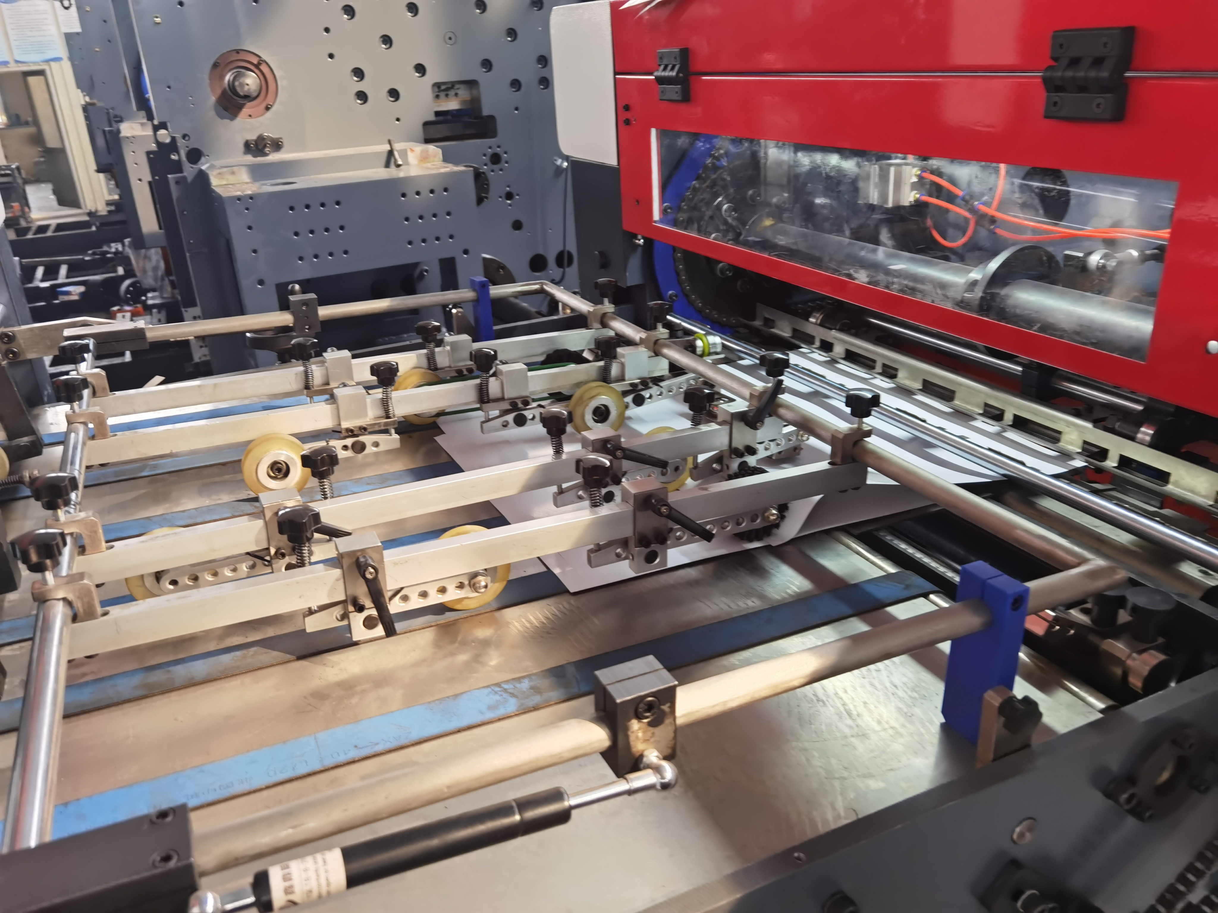 Automatic Die Cutting Stripping Machine Max.Paper Size 880×610mm Max.Die Cutting Speed 10000s/H