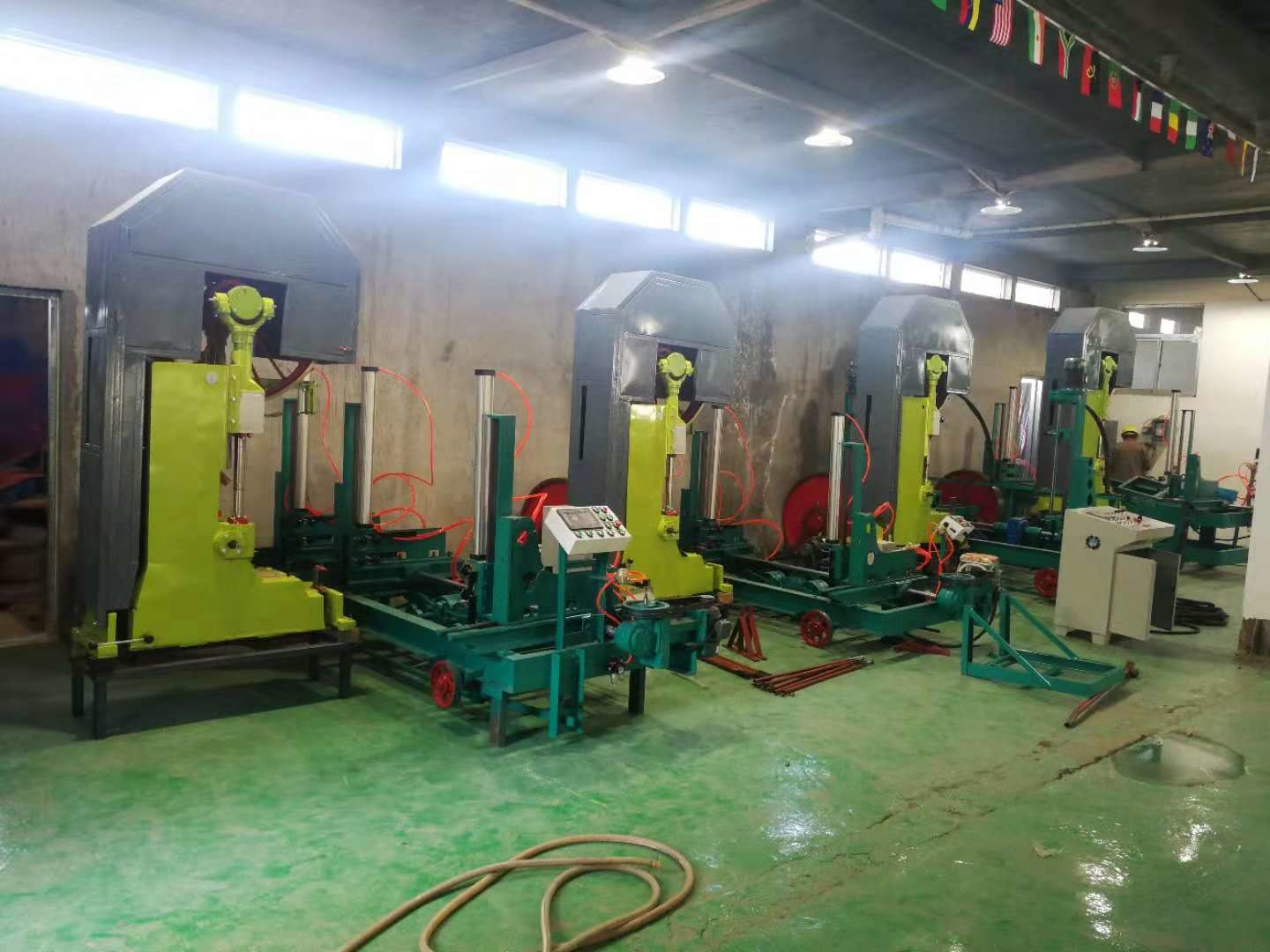 MJ3210 40'' Automatic Wood Cutting Vertical Band Saw Sawmills Machine with Log Carrier