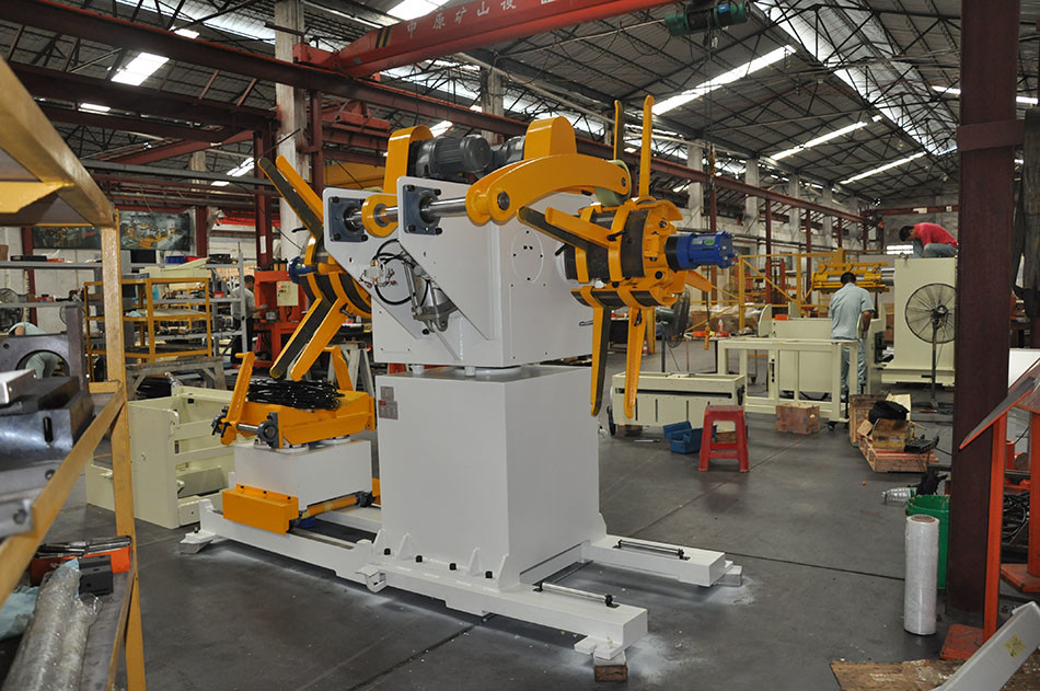 Hydraulic Expansion Metal Coil Motor Drive Uncoiler Suitable for Stock Width 200-800 mm