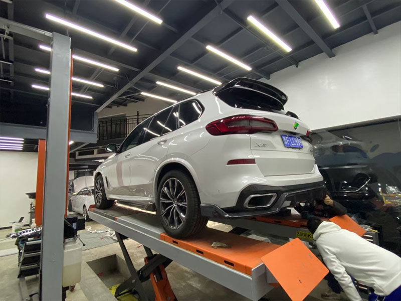 Hot Sale X5 G05 Carbon Fiber Body Kit Forbmw X5 Carbon Fiber Front Shovel Rear Diffuser Spoiler Side Skirt