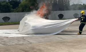 China EV Insulation High Silica Blanket , 8*8m Fiberglass Fire Blanket wholesale