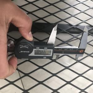 China Hexagon Perforated Metal 1.5mm Thickness Perforated Stainless Steel Mesh wholesale