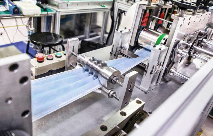 Easy working / free installation Surgical masks making machine/fully automatic mask line