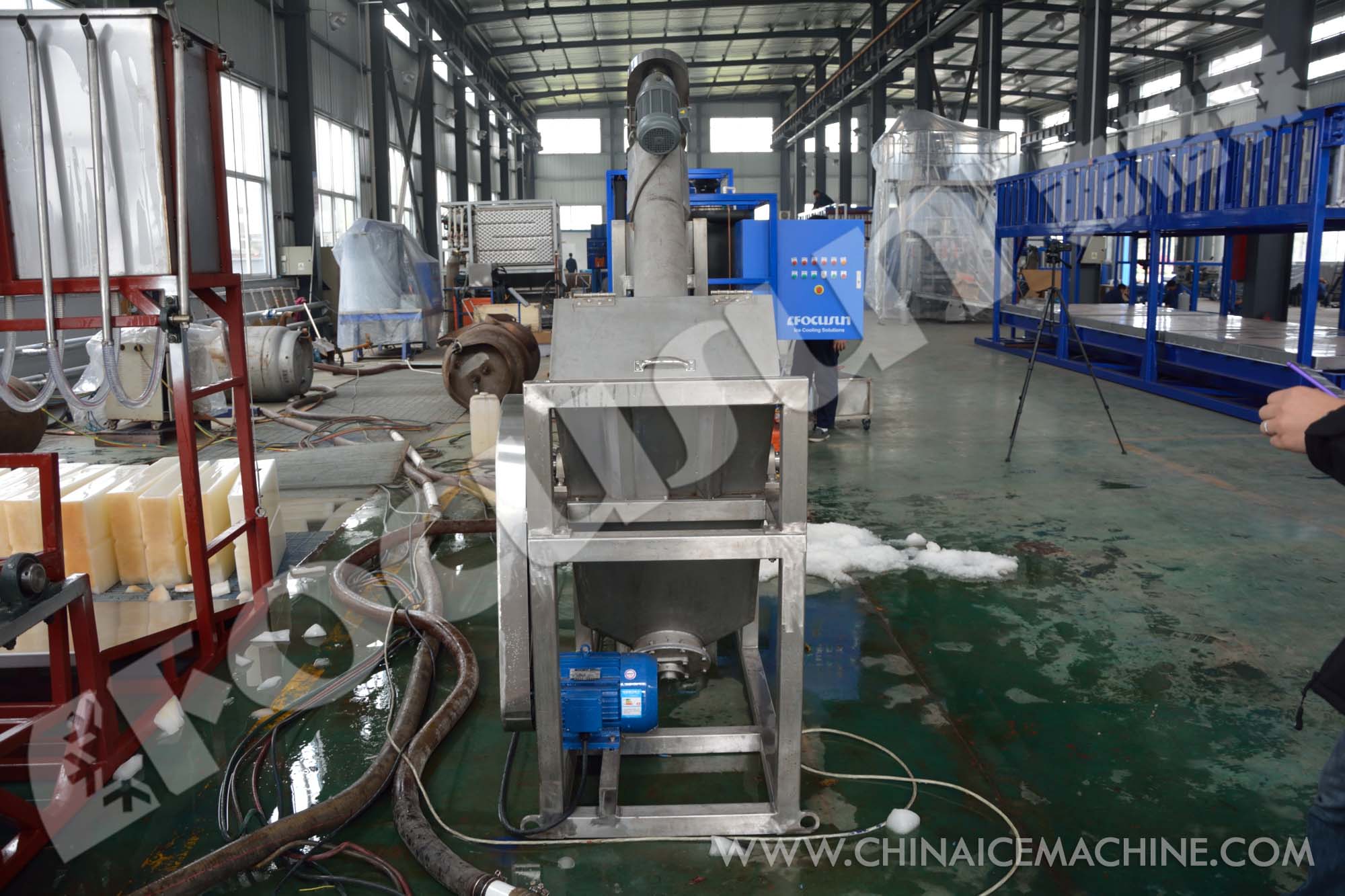 2019 Focusun Silver Voltage 380v/3p/50hz Ice Crusher for Block Ice Compact Design