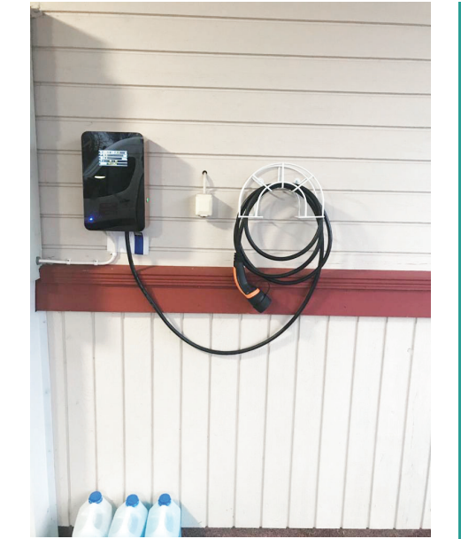 Highfly 16A 11KW Wall Mounted AC EV Charging Station Wallbox Cable Type 2 Fast EV Car Charger for Electric Vehicle