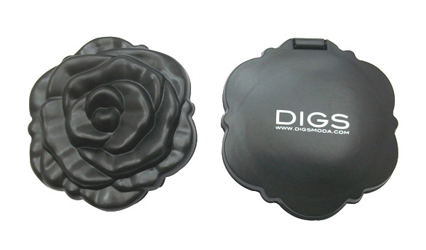Plastic rose shape makeup mirror