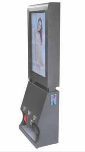 floor standing shoe polishing machine with 32inch LCD digital advertising display