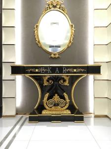 China luxury New design high console table TO-029 wholesale