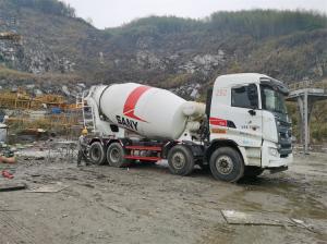 China 10m³ White Twin Shaft Concrete Mixer Truck For Industrial wholesale