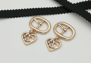 China Zinc Alloy Small Metal Buckles , Oval Shape Shoe Buckle Clips Abrasion Resistance wholesale
