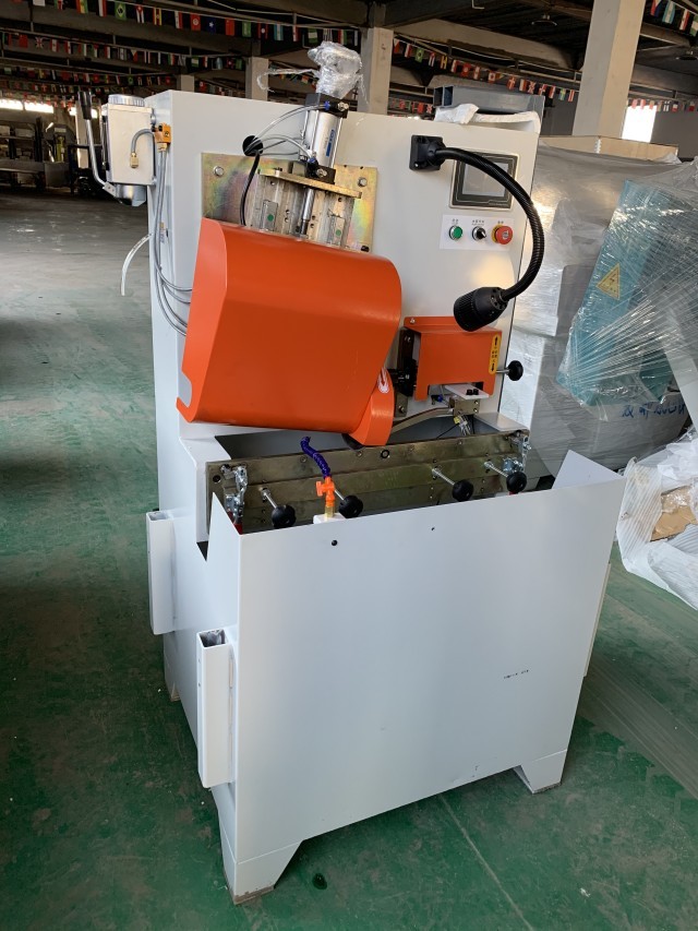 Electric Motor Large Bandsaw Mill Horizontal Band Saw For Cutting Logs