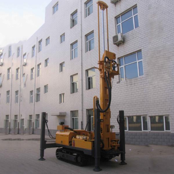 400C Hydraulic Water Well Drilling Rig , Equipment For Borehole Drilling 250m