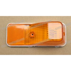 China Side Lamp Yellow For Nissan UD CWA451 CD48 CD45 Nissan Ud Truck Spare Body Parts wholesale