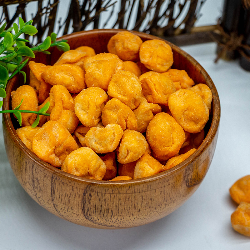 Hot Sell Chili Plum-shaped Roasted Peanut Crackers Spicy Crunchy Coated Peanuts Snacks
