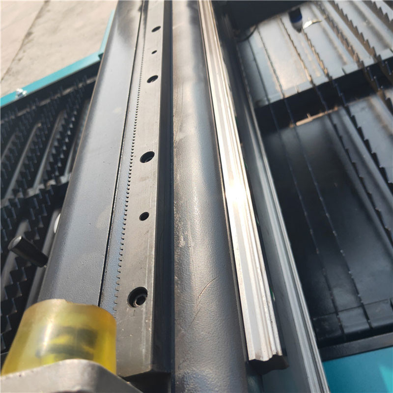 High Speed CNC Plasma Cutting Machines 5ft*10ft 12mm Starfire Controller With Water Table