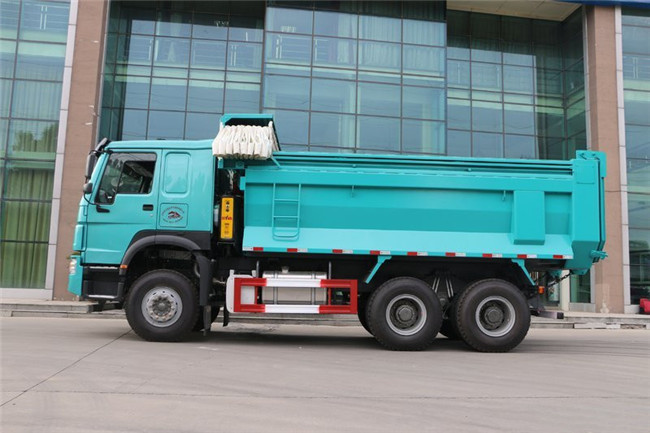6x4 Sinotruk Tipper Truck 371hp 18 Cubic Meters / 10 Wheel Dump Truck