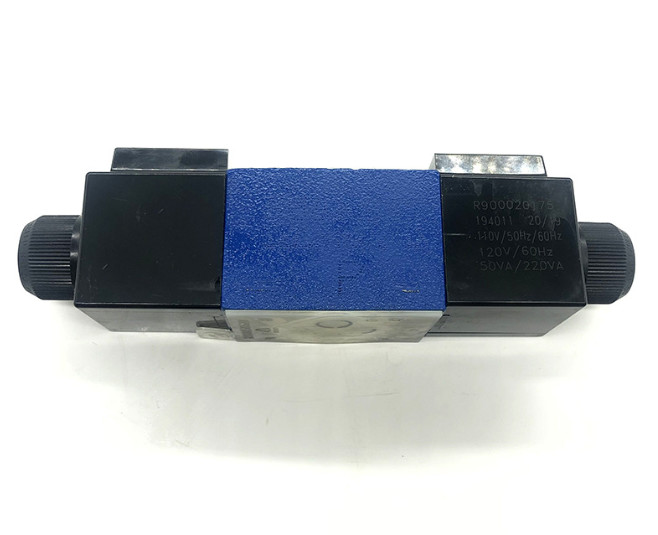 4WE6E62 EW230N9K4 Rexroth Directional Control Valve 4WE6 R900930035 R900561278 R900561288