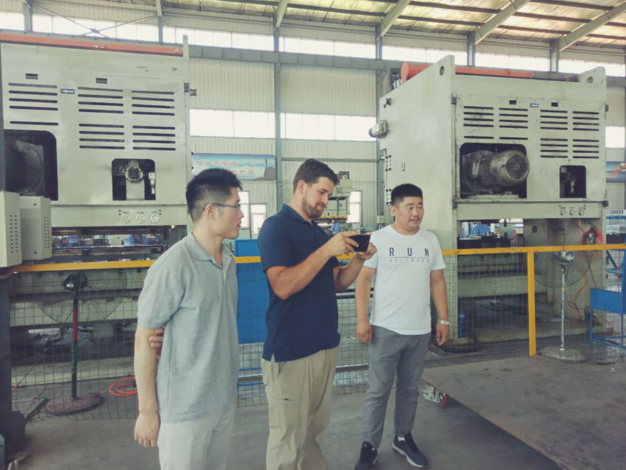 Custom Metal Parts for Bending and Polishing Process from Professional