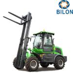 Off Road Diesel Forklift Truck 3 Ton Rated Loading Capacity With Four Wheel