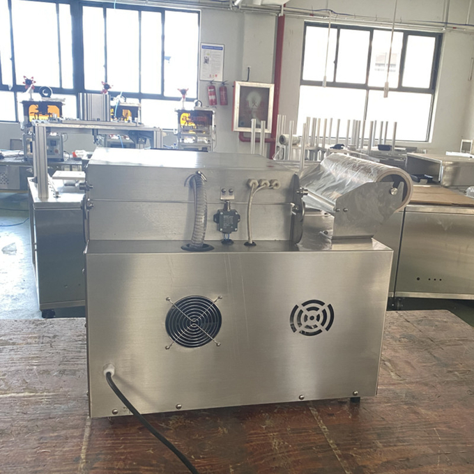 220V Benchtop Tray Sealer Semi Auto Vacuum Skin Packaging Machine For Food