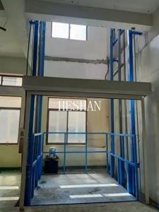 China Heavy Duty 4 Post Steel Cargo Lift Elevator Platform Hydraulic For Warehouse wholesale