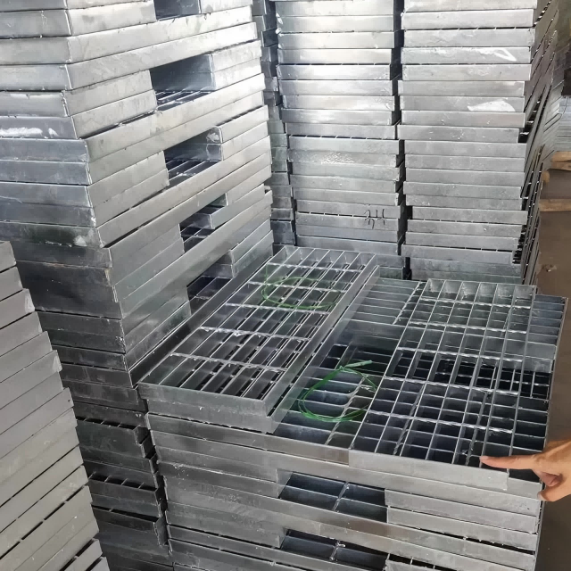 China ISO9001 Galvanized Stair Treads &amp; Steel Stair Treads wholesale