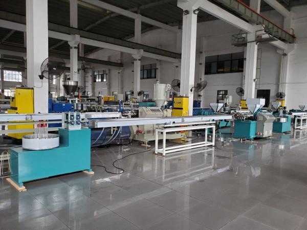 Energy Saving Plastic Wicker Extruder Production Machine , Wear Resisting Lower