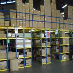 80*50mm Beam Q235B Warehouse Steel Mezzanine Rack 300kg/sqm