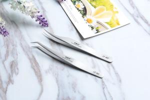 China Lightweight Curved Eyelash Tweezers , Hot Stamping Fake Eyelash Tweezers wholesale