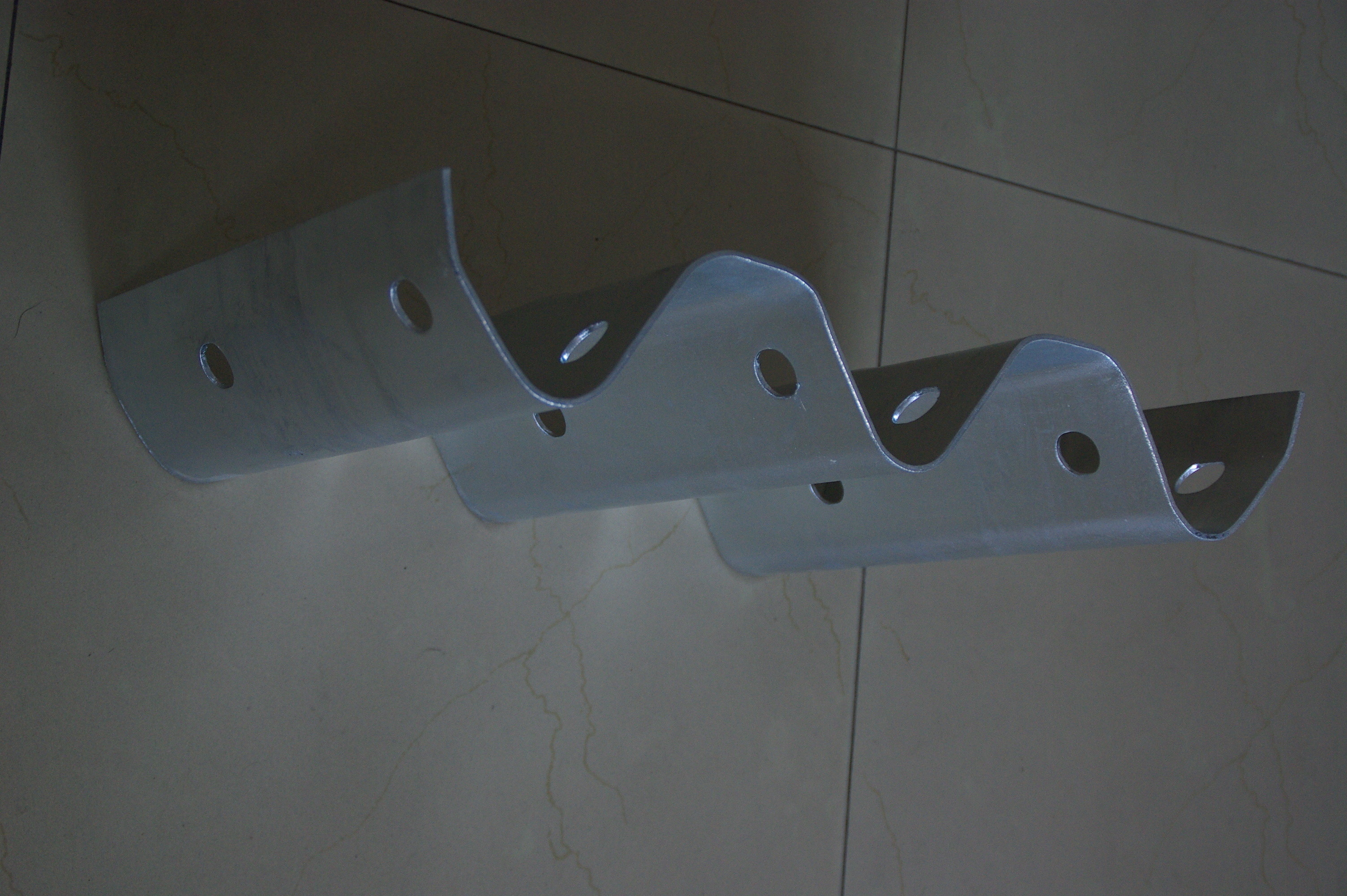 Strong Plasticity Highway Guardrail Systems , Portable Guardrail Fishtail End