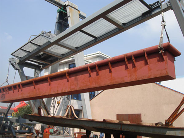 IACS Approved SOLAS 70KN, 95KN Offshore Platform Davit For Lifeboat