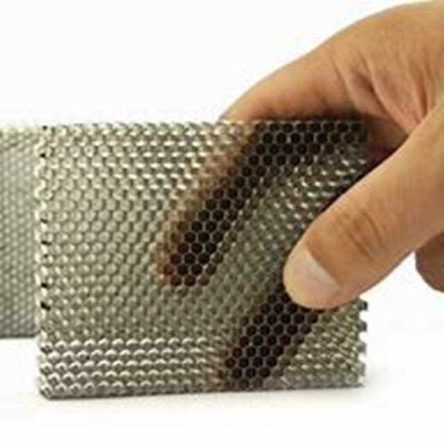 19mm Shielding Emc EMI Honeycomb Air Vents Window For Emc Test Chamber Emi Air Filter