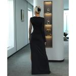 Sensational Elegance: The Sheerest, Sexiest, and Most 'Naked' Dresses Tango