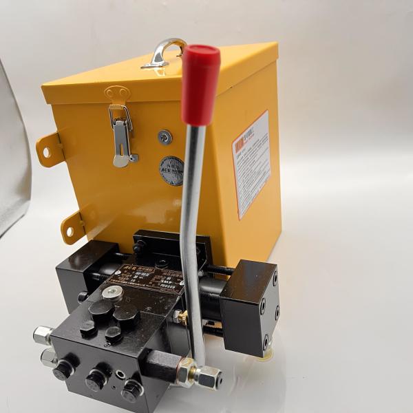 Hydraulic Lubrication Synchronous Pump For Concrete Mixer Truck AH-XD6/ 0.3/0.20