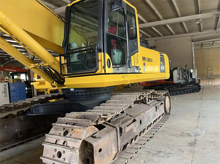 Shanghai Used Komatsu PC450-8 Excavator 2.1 m3 Bucket Capacity 45000 KG Machine Weight