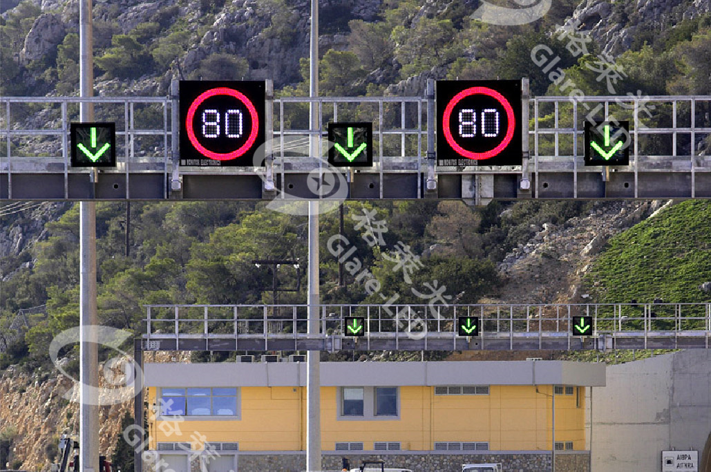 Traffic Solar Powered Customized Size Radar Led Speed Limit Sign on Highway Gantry