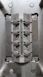 China HASCO Automotive Plastic Mould Polishing Car Reflector Mold Customization wholesale