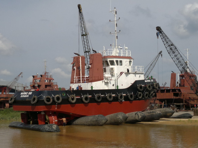 Durable Inflatable Lifting Marine Rubber Airbag For Ship Launching