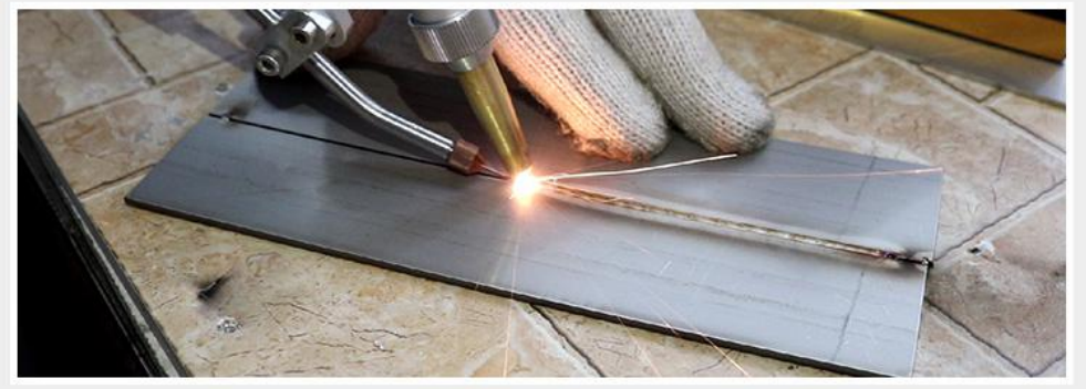 Four In One Handheld Fibre Laser Welding Machine 3mm-6mm SS Laser Welding Machine